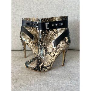 GUESS Snake Print Buckle Boots Sz 7.5 NEW